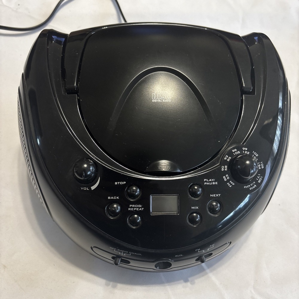 ONN Portable CD Player Boombox AM FM Radio AUX Model ONA16AA005 Tested